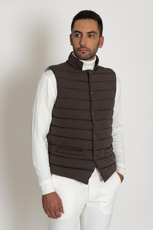 Gilet Imbottito Moro con Chiusura a Bottoni